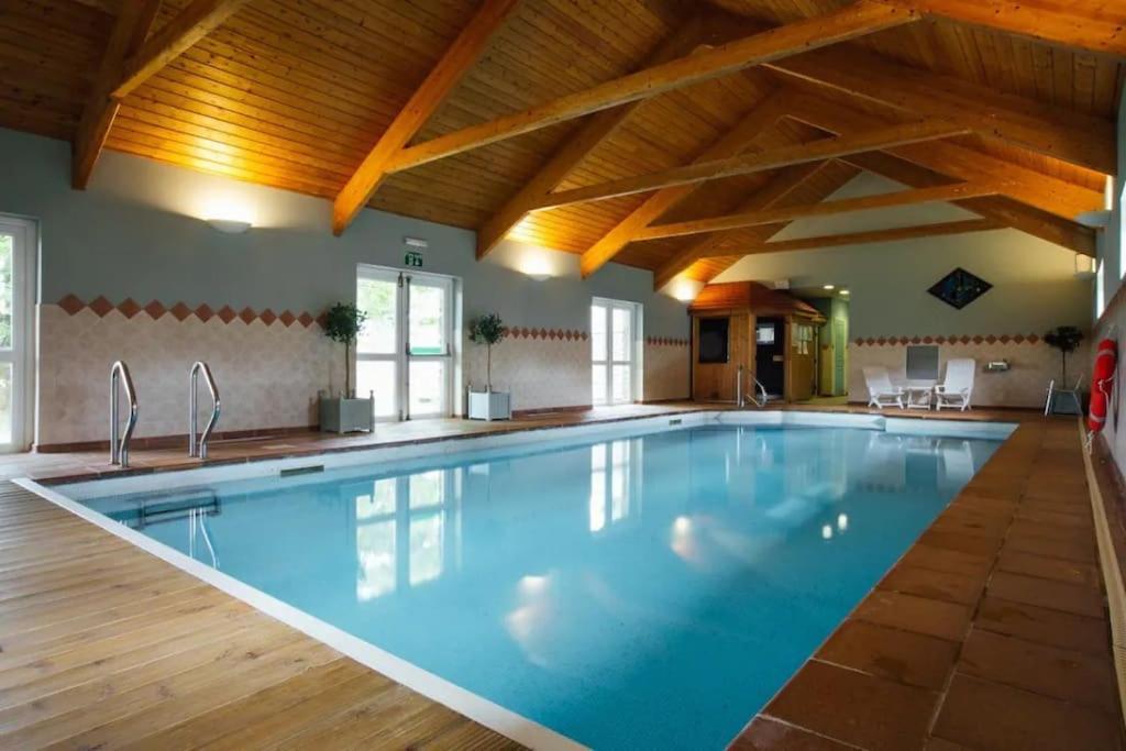 Barn Cottage - Family-Friendly Cottage With Heated Indoor Pool 하버포드웨스트 외부 사진