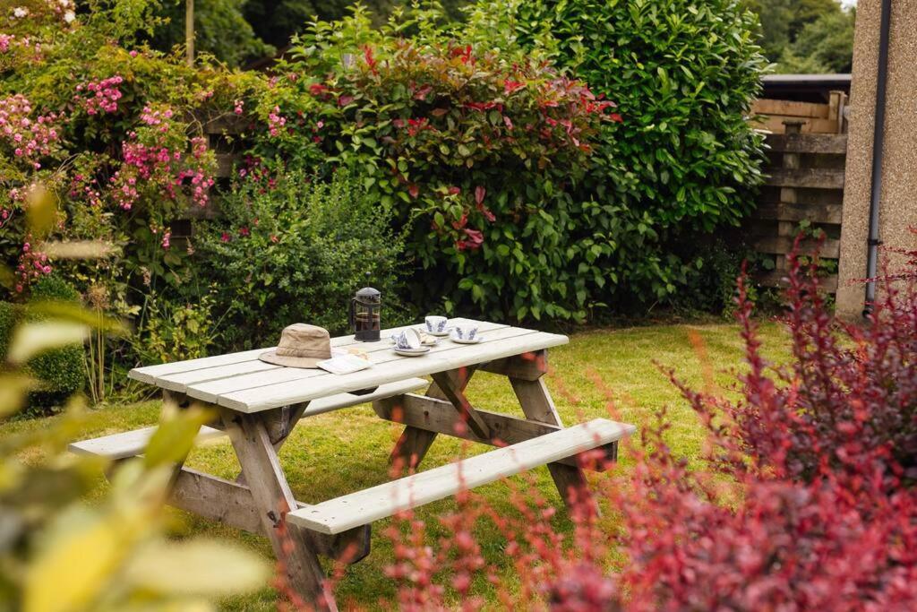 Barn Cottage - Family-Friendly Cottage With Heated Indoor Pool 하버포드웨스트 외부 사진