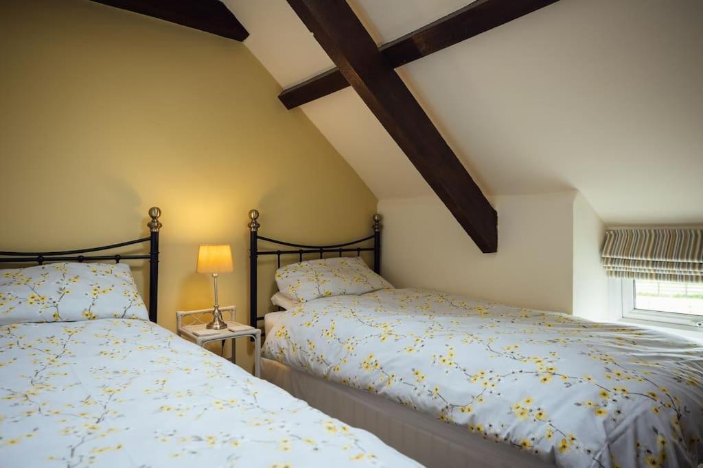 Barn Cottage - Family-Friendly Cottage With Heated Indoor Pool 하버포드웨스트 외부 사진
