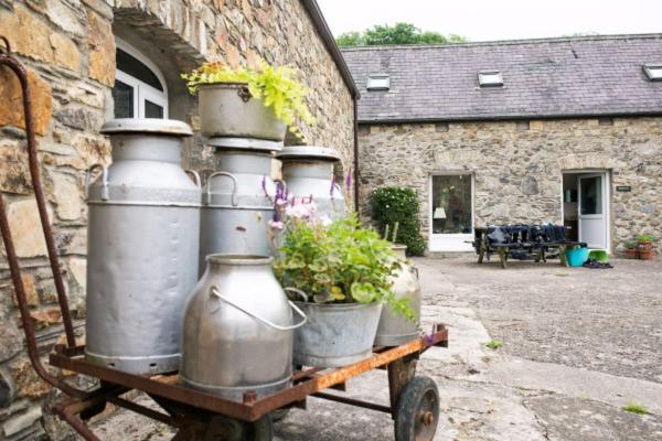 Barn Cottage - Family-Friendly Cottage With Heated Indoor Pool 하버포드웨스트 외부 사진
